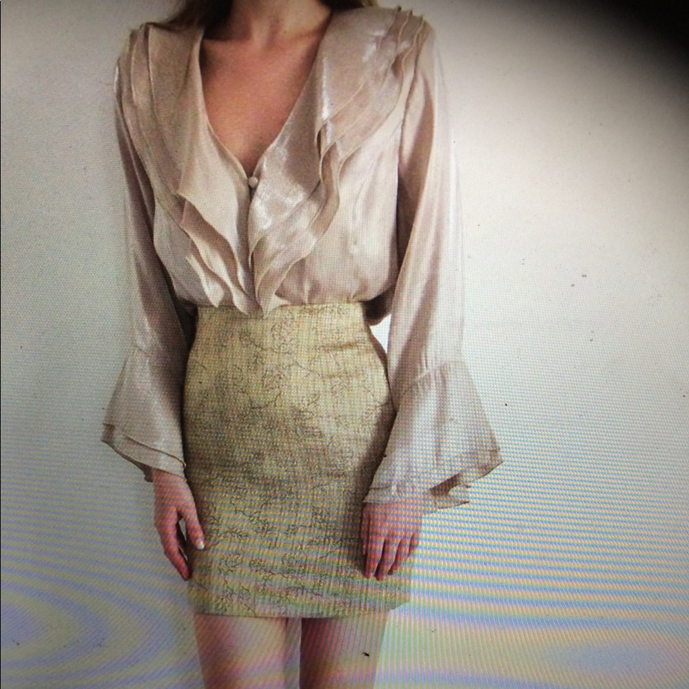 90s Satin Oyster Ruffle